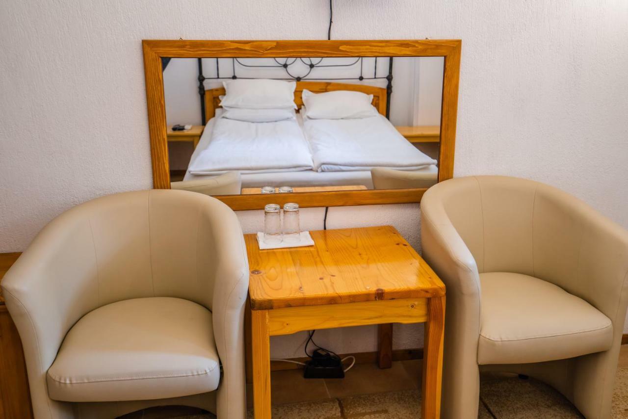 Toni'S Guest House Melnik  Esterno foto