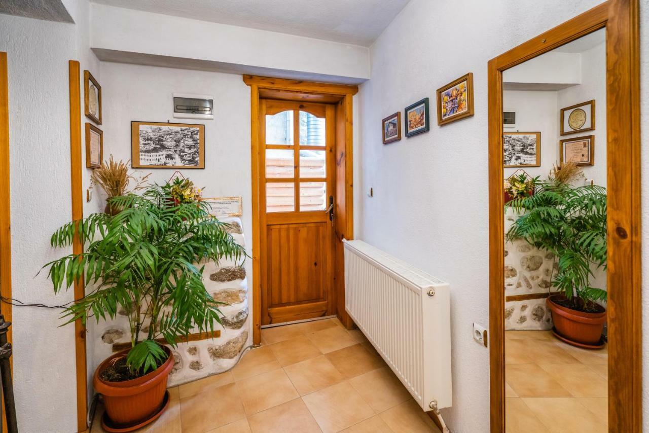 Toni'S Guest House Melnik  Esterno foto